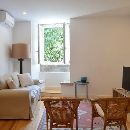 Flor De Lis - Alfama Apartman *